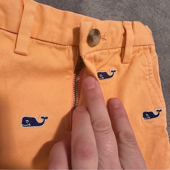 Vineyard Vines Toddler Orange Shorts With Blue Whale Pattern Size 2T - Picture 4 of 8
